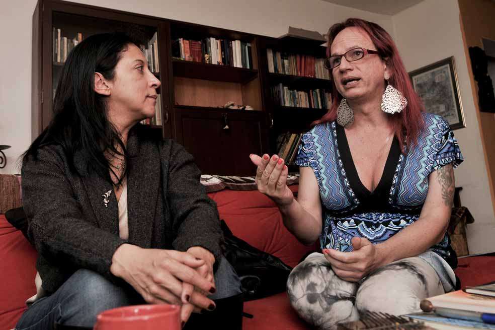 Sara Hernández, de la Agencia de Aguas de Francia, y Brigitte Baptiste, del Humboldt en Colombia. / Gustavo Torrijos
