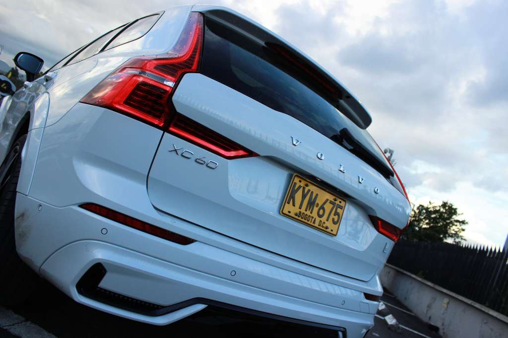 Volvo XC60 T8 Twin Engine Polestar Engineered