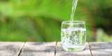 ¡Magnífico! Tomar un vaso con agua antes de dormir protege tu salud
