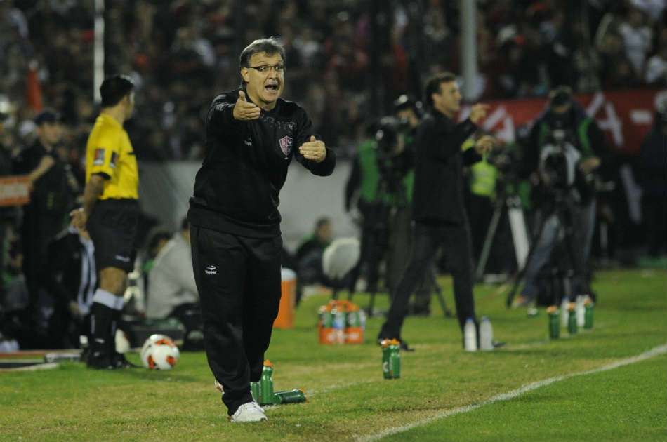 Gerardo Martino alcanzó las semifinales de Libertadores con Newell's. / EFE