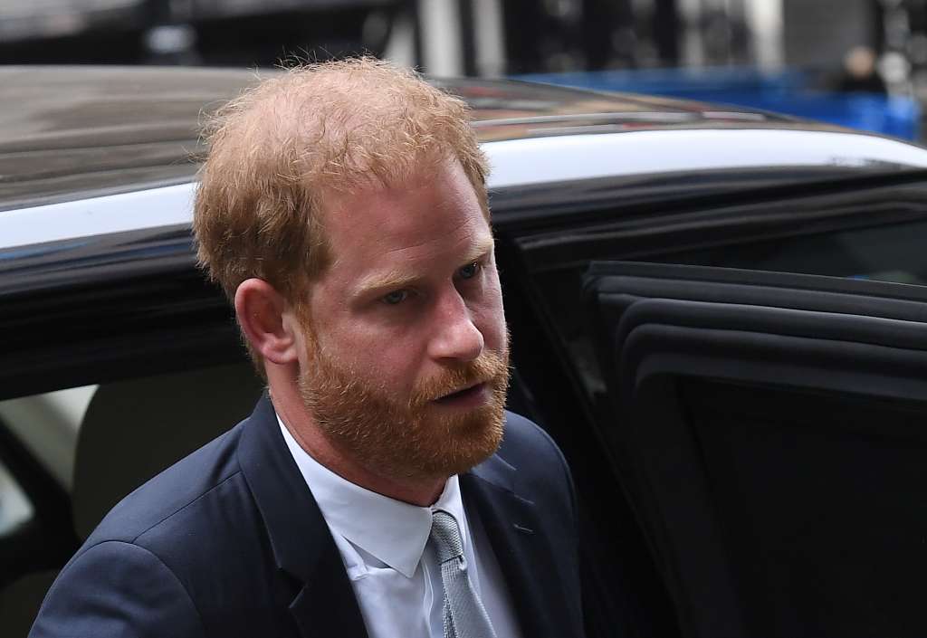 London (United Kingdom), 07/06/2023.- Britain's Prince Harry arrives at the High Court in London, Britain, 07 June 2023. Prince Harry is to give evidence over the phone hacking trial against the Mirror Group Newspapers. The youngest son of Britain's King Charles III is seeking damages against the Daily Mirror over unlawful information gathering through phone hacking. (Reino Unido, Londres) EFE/EPA/ANDY RAIN