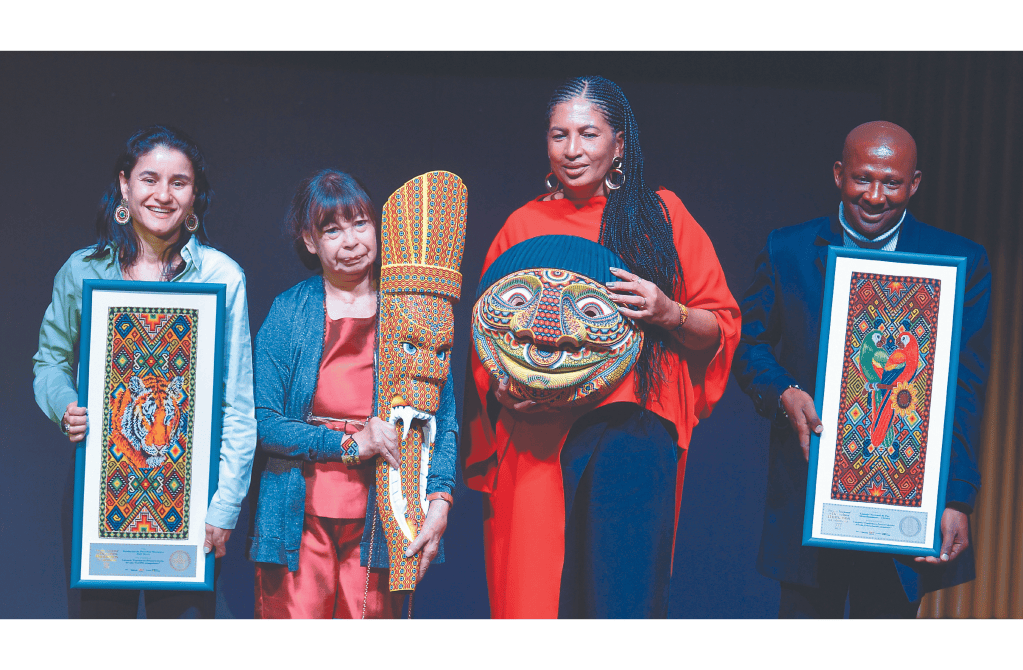 Los ganadores del Premio Nacional de Derechos Humanos 2023: Fundación Joel Sierra; Doria Yannette Bautista; Elizabeth Moreno y el Consejo Nacional de Paz Afrocolombiano (CONPA).