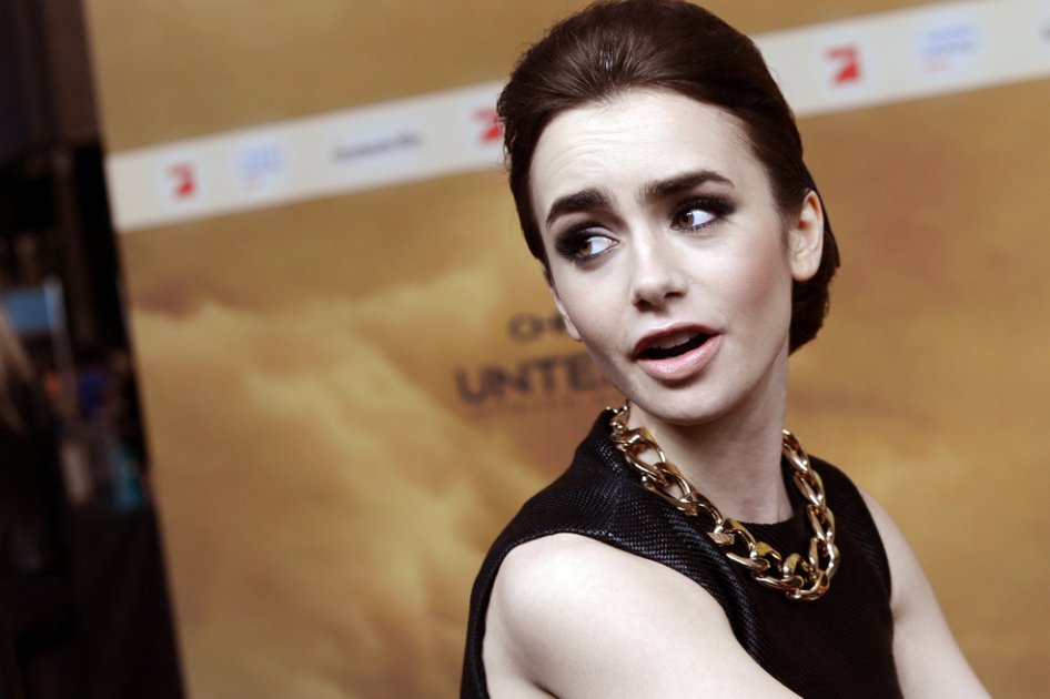 Lily Collins interpreta a Clary en "Cazadores de sombras: ciudad de hueso".
