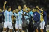 De película: Tucumán llegó tarde, jugó con otra camiseta y avanzó en la Libertadores