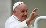 El papa Francisco viaja a Francia, esperando alertar sobre la crisis migratoria