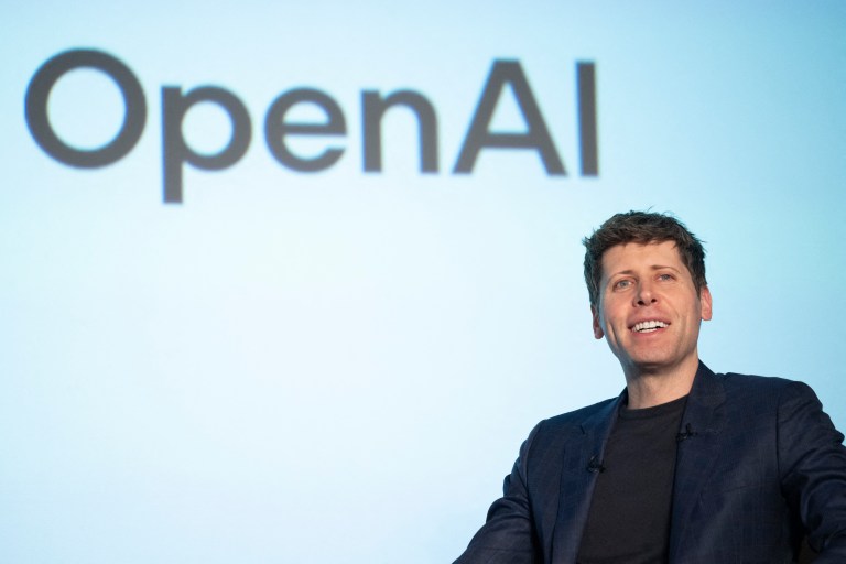 OpenAI inicia el camino hacia su salida a bolsa en medio del auge de la IA