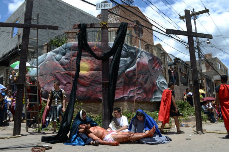 Los hombres de Nueva Venecia, un pueblo escondido en la Ciénaga Grande de Santa Marta