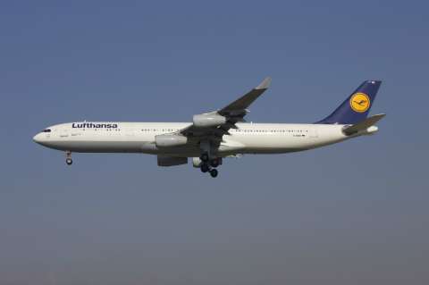 Nace bebé en pleno vuelo Bogotá – Frankfurt