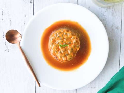 Un delicioso flan de maracuyá sin azúcar refinada