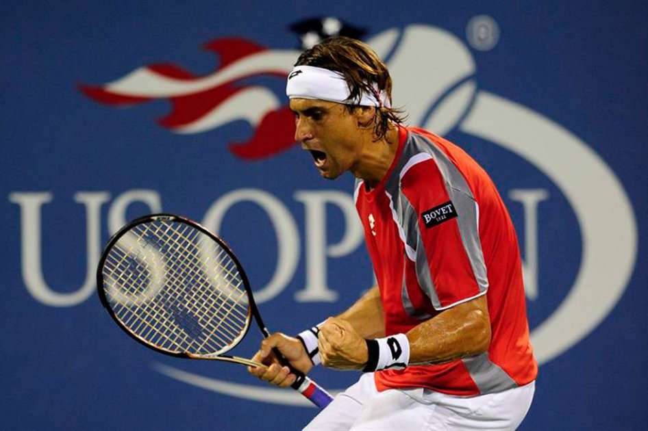 David Ferrer celebra tras vencer al francés Richard Gasquet.   /   EFE