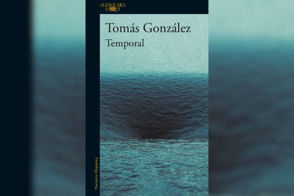 "Temporal", de Tomás González, fue originalmente publicada en 2013 con el sello Seix Barral. Hoy vuelve con una nueva edición de Alfaguara.