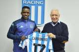 Johan Carbonero fue presentado como nuevo jugador del Racing de Avellaneda