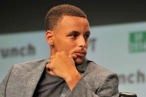 Stephen Curry, consternado por la muerte de un afroamericano en Charlotte