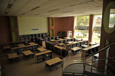 ¿Cuándo entran a clases los colegios públicos y distritales en enero de 2026?
