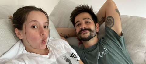 Video: Camilo le corrió la cara a Evaluna cuando quiso besarlo y lo criticaron