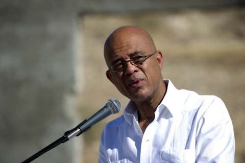 EE.UU. aplaude las "concesiones" de Martelly en aras del consenso en Haití