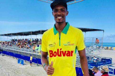 El voleibolista que no quiso seguir en la Armada