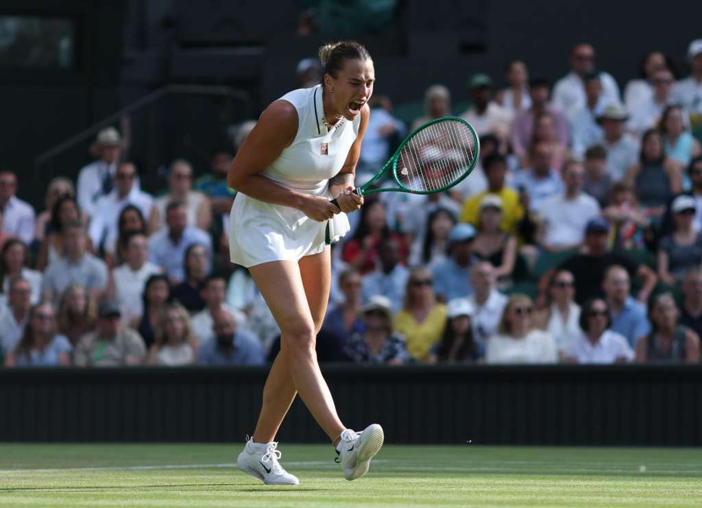 LONDON (United Kingdom), 05/07/2026.- Aryna Sabalenka of Belarus reacts during her Women's Singles fourth round match against Naomi Osake of Japan at the Wimbledon Championships in London, Britain, 05 July 2026. (Tenis, Bielorrusia, Japón, Reino Unido, Londres) EFE/EPA/ADAM VAUGHAN