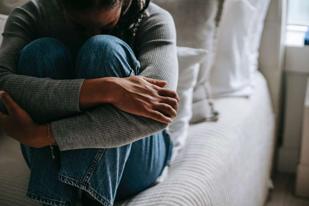 "Los pensamientos negativos suelen condicionar las decisiones, emociones y conductas, y siempre terminan llevando a las personas por un mal camino".