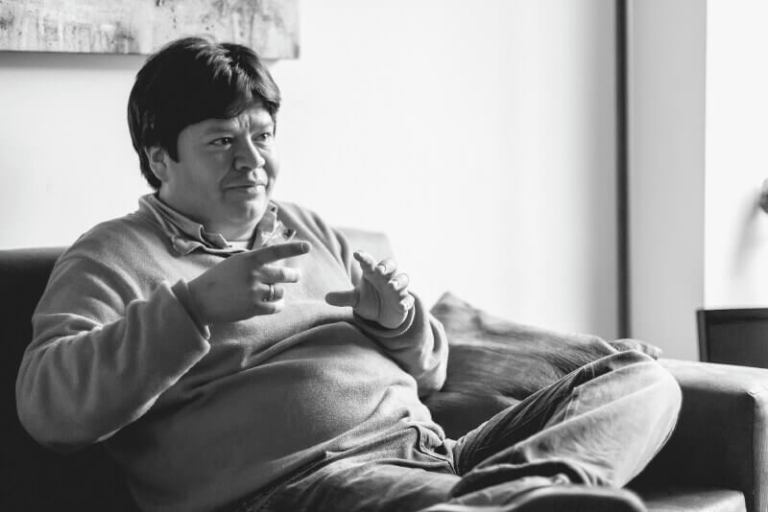 El hombre minúsculo de Andrés Mauricio Muñoz (Textos cardinales)