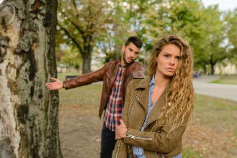 Red flags o banderas rojas en la amistad: ¿Qué son y cómo se expresan?