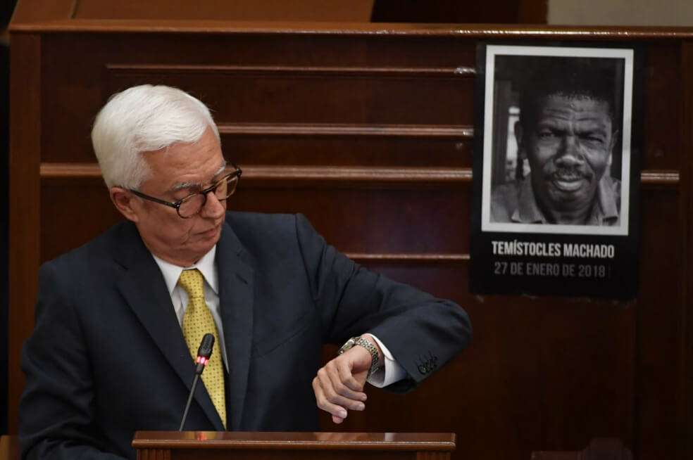 El senador del Polo expresó su molestia porque los congresistas del recinto no quisieron hacer silencio mientras él daba su discurso en representación de la oposición. / Óscar Pérez - El Espectador