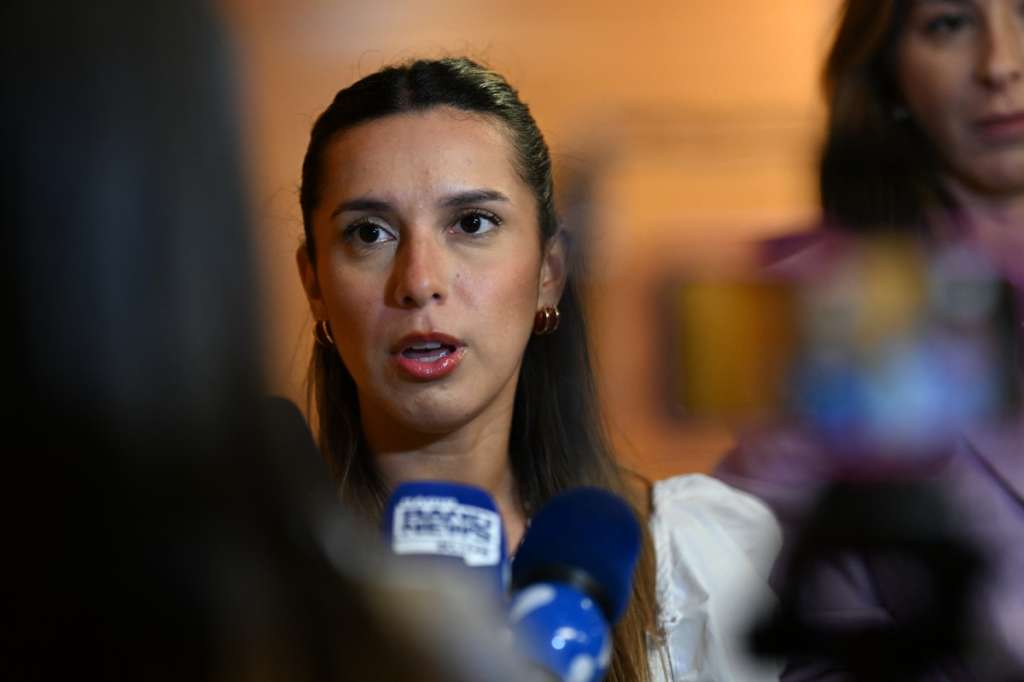 Agostina Páez dijo en redes sociales y en entrevistas que había recibido amenazas de muerte, que se habían violado sus derechos legales y que sufría una persecución extrema en Brasil.
