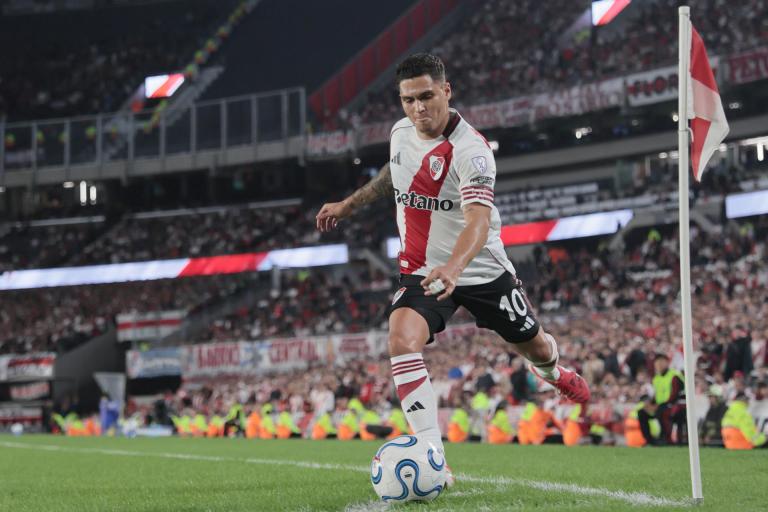 Juan Fernando Quintero tomó una decisión sobre su futuro y River Plate estuvo de acuerdo
