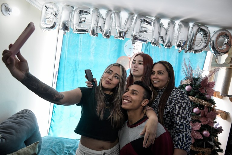 Milena Herrera y su hija Karen Villa, acusada de ser de la Primera Línea