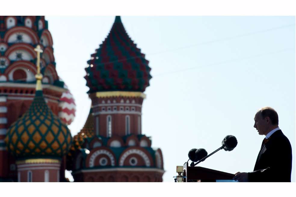 Algunos análisis señalan que el cambio en el tono del presidente Putin sería para intentar la imposición de nuevas sanciones a la economía rusa. / AFP