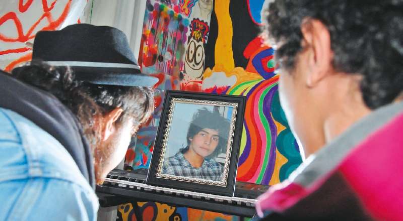 Esta decisión se da más de diez años después del asesinato del adolescente.