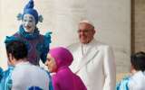 Papa Francisco invitó a los pobres al circo y los animalistas protestaron