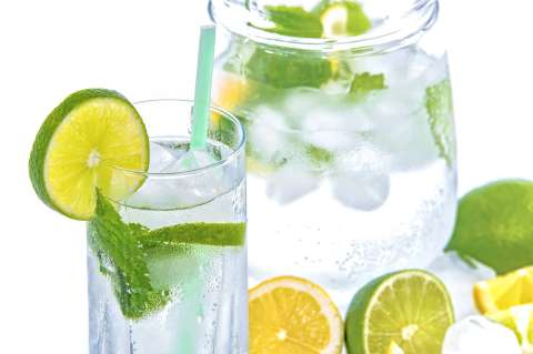 Trucos: ¿cómo evitar que la limonada se ponga muy amarga?