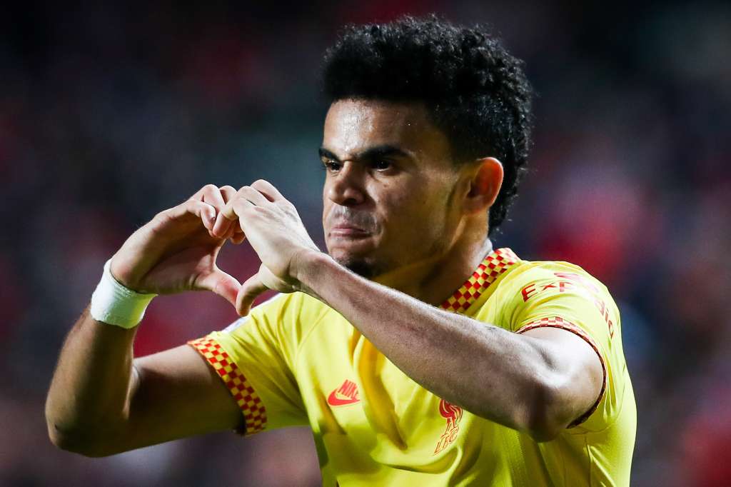 Lisbon (Portugal), 05/04/2022.- Liverpool's Luis Diaz celebrates after scoring his side's third goal during the UEFA Champions League quarter final, first leg soccer match between SL Benfica and Liverpool FC at Luz Stadium, Lisbon, Portugal, 05 April 2022. (Liga de Campeones, Lisboa) EFE/EPA/JOSE SENA GOULAO