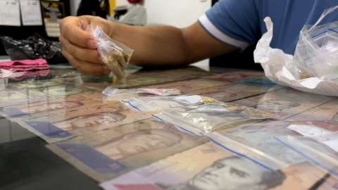 Los vínculos de las comercializadoras de oro y la minería ilegal en la Amazonia