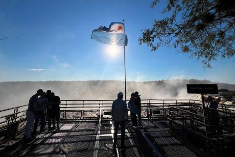 Argentina cierra acceso a la Garganta del Diablo en las Cataratas del Iguazú por El Niño