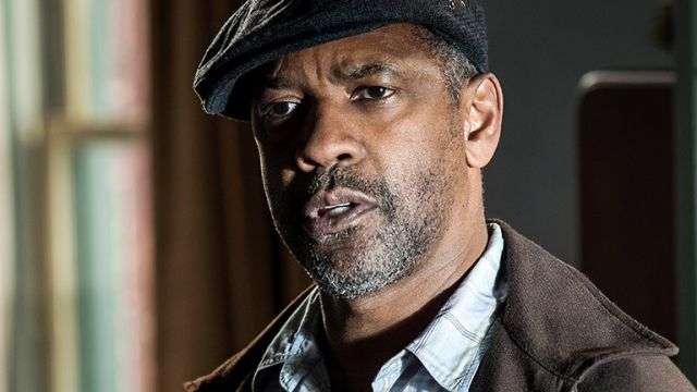 Denzel Washington, como Troy Maxson, en Fences. 