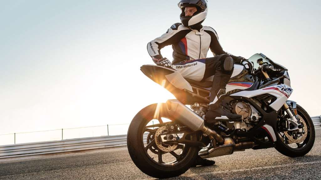 Moto gama alta BMW S1000RR
