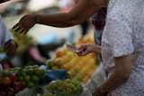 Gasto de los hogares decreció en septiembre, pero muestra signos de recuperación