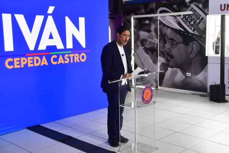 Estos son los movimientos de Iván Cepeda para liderar la izquierda y la oposición: ¿y Petro?