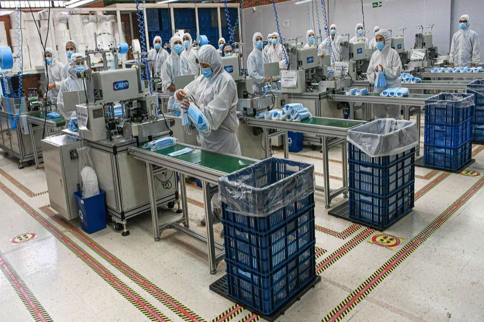 Imagen de la fábrica de confección de tapabocas médicos Creo.