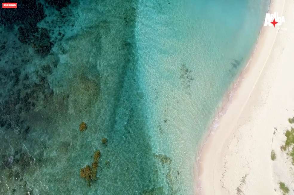 Las playas de Aruba son unas de las más lindas del mundoTurismo de ArubaAsí mismo, la Isla Feliz tiene varias cámaras en vivo para que disfrute de algunos de los lugares más lindos de Aruba. Entre las opciones está: