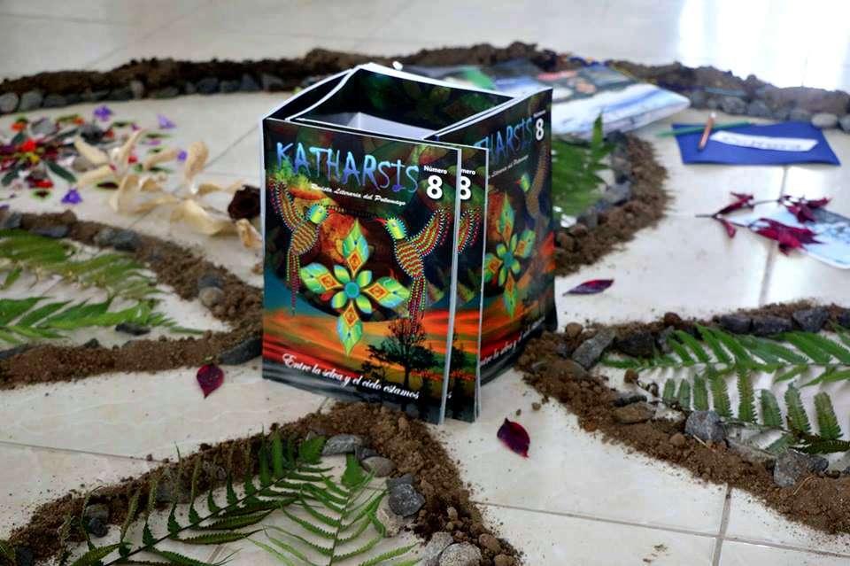 Presentación de la octava edición de la revista “Katharsis”. / Cortesía Grupo Amigos de la Biblioteca