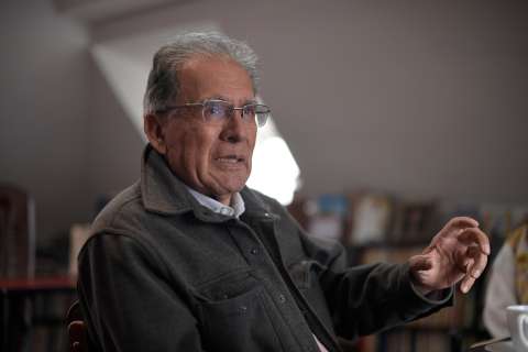 “El presidente Petro se equivocó al no extender cese al fuego con Calarcá”: González