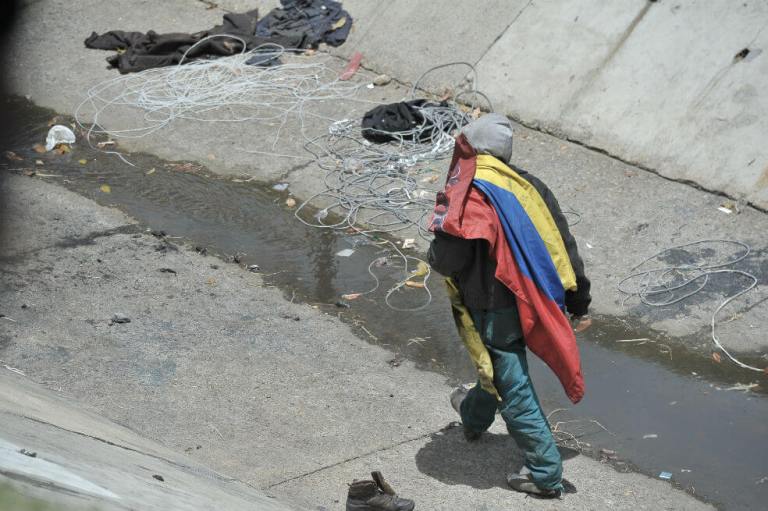 Lluvias en Bogotá: habitante de calle falleció tras ser arrastrado por corriente de agua