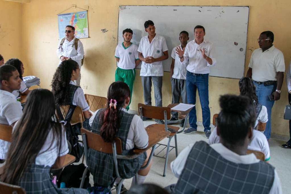 Desde Bahía Solano, el registrador, Hernán Penagos, hizo un llamado para que los jóvenes participen activamente en los Consejos de Juventud.