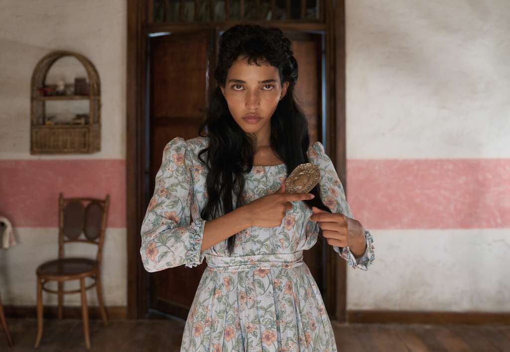 Akima es Rebeca en Cien años de soledad