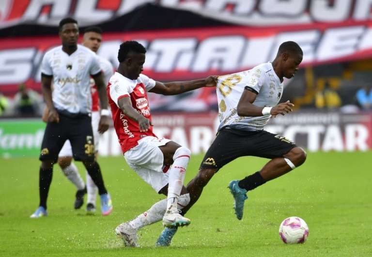 En imágenes: así se vivió la derrota de Santa Fe frente a Llaneros en El Campín