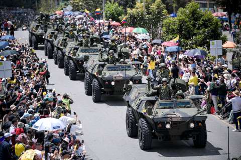 En imágenes: miles de bogotanos acompañaron desfile y festejo del 20 de julio