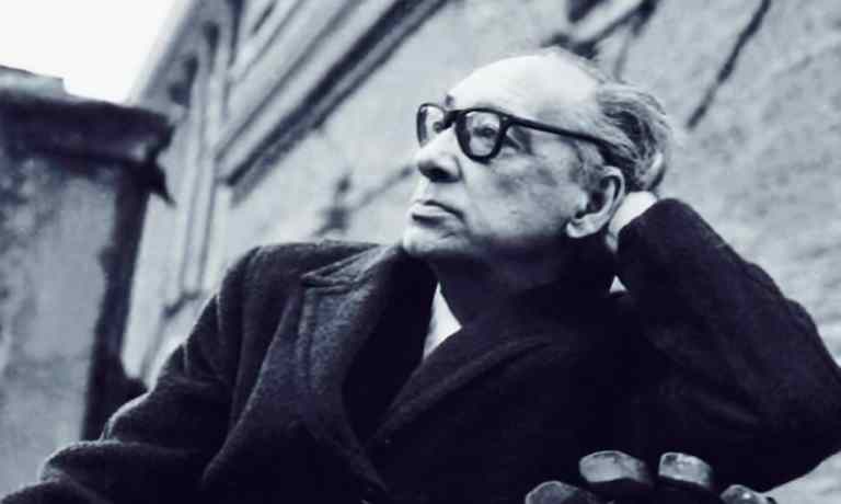 Las frases y los adjetivos de Onetti: vencer el silencio